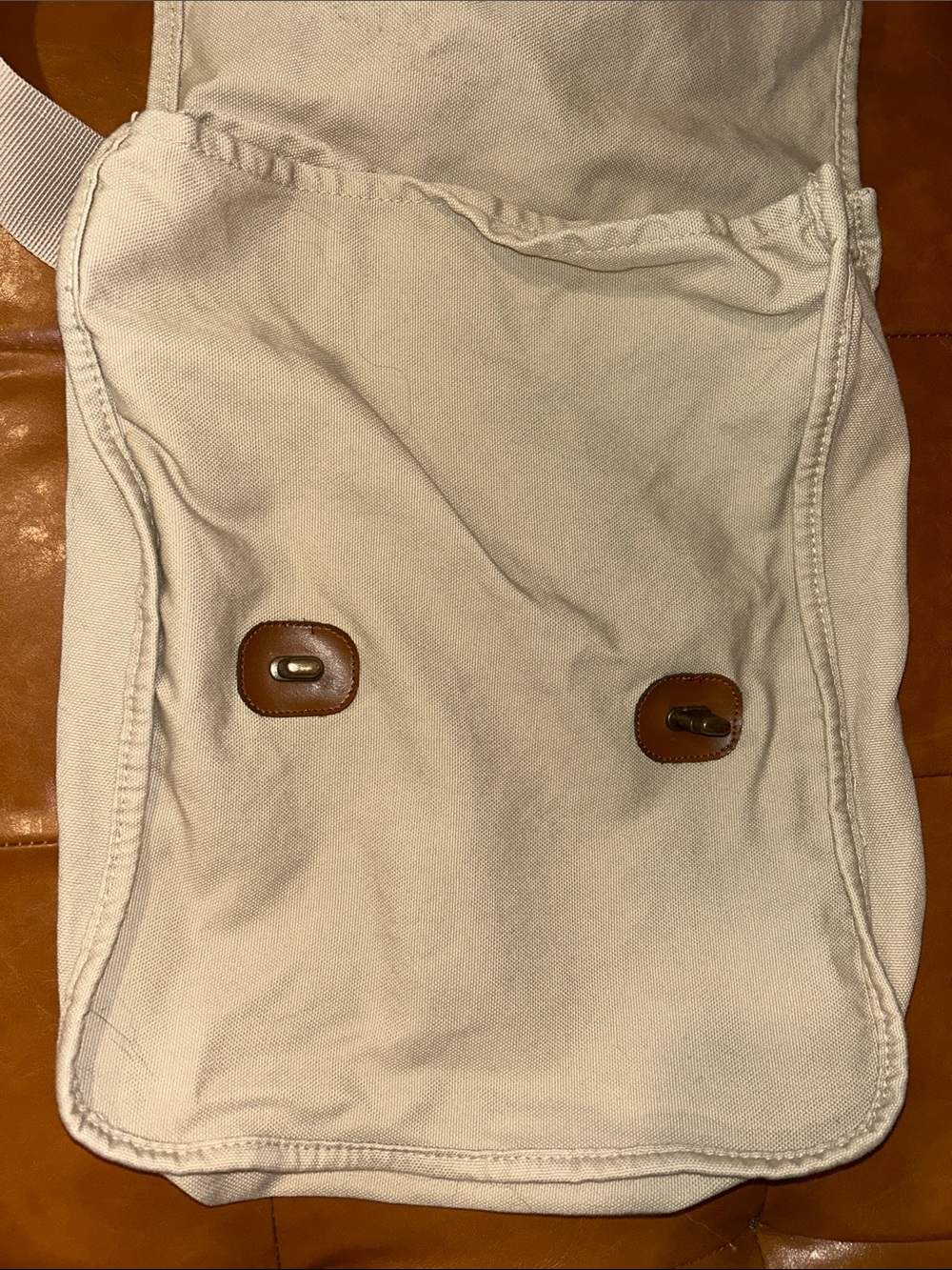 Girl Scouts Canvas Crossbody Bag in Light Beige - Picture 3 of 8
